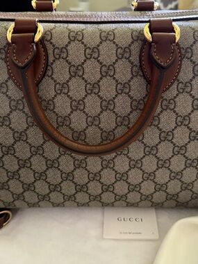 Gucci (Large)